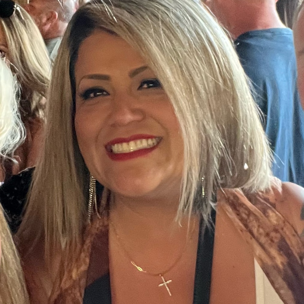Meet your Posher, Imelda